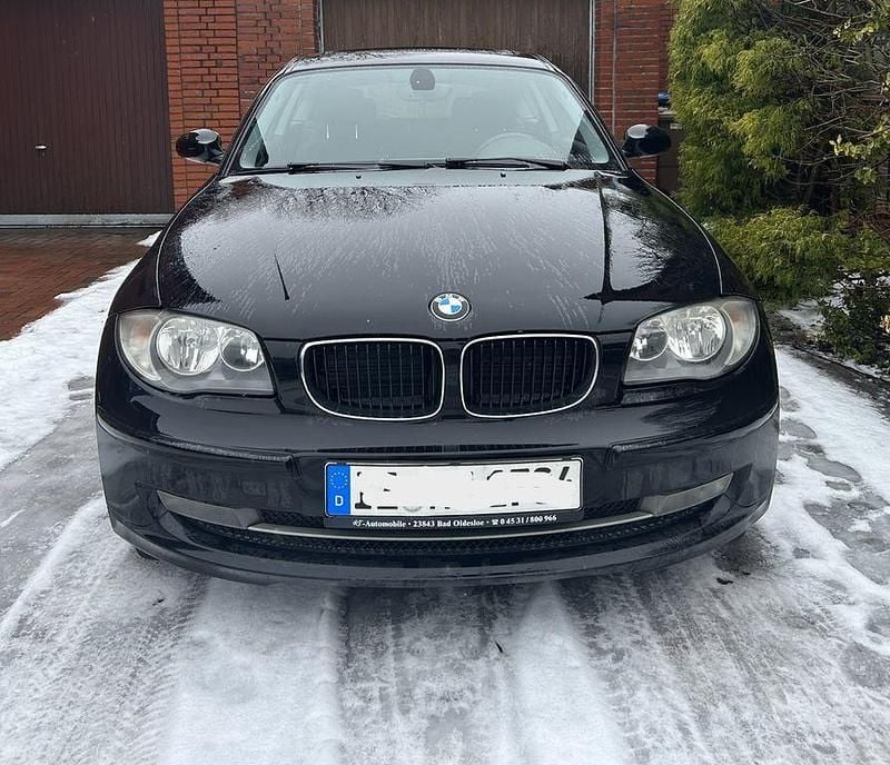 Schwarz Gebraucht 2008 BMW 116 Kleinwagen | 1.111 € (Superpreis) - Bild 1/4