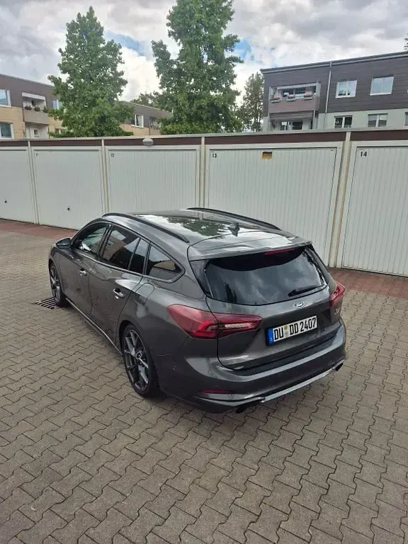 Gebraucht Ford Focus ST 280 PS (205 kW) 2024 Grau Limousine