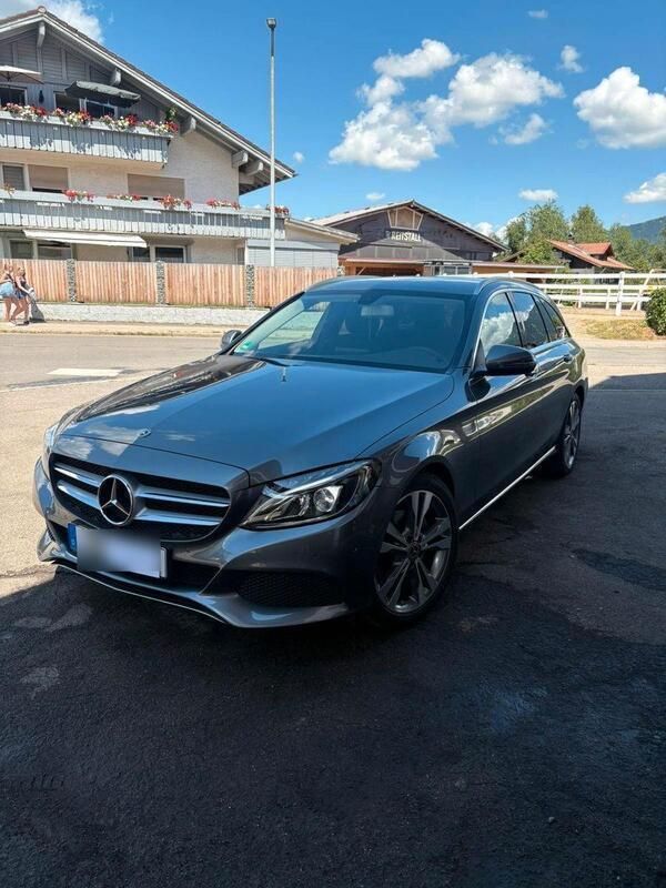 Grau Gebraucht 2018 Mercedes C200 Kombi | 21.990 € (Guter Preis) - Bild 1/4