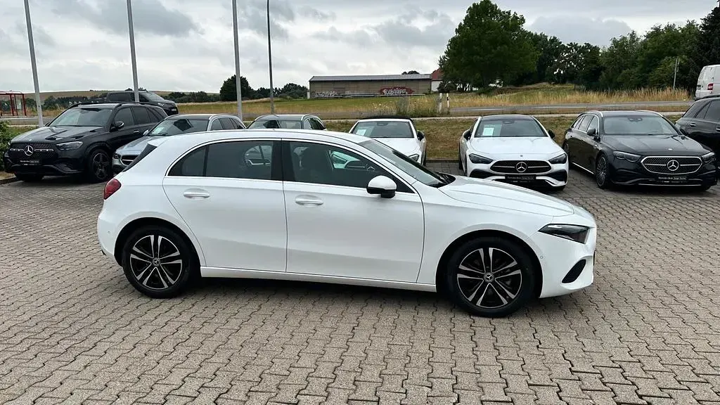 Gebraucht Mercedes A200 Progressive 150 PS (110 kW) 2025 Unilack polarweiß Limousine
