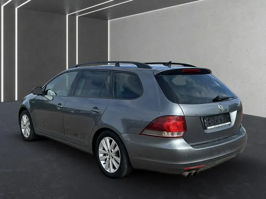 Gebraucht VW Golf VI Match 140 PS (102 kW) 2013 Grau Kombi