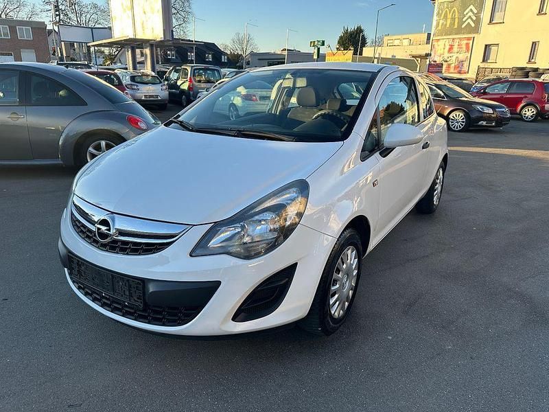 Gebraucht Opel Corsa Selection 69 PS (50 kW) 2014 Weiß Kleinwagen