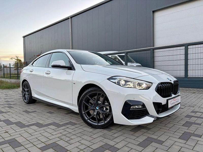 Alpinweiss iii Gebraucht 2025 BMW 220 M Sport Coupé | 33.470 € (Guter Preis) - Bild 1/4