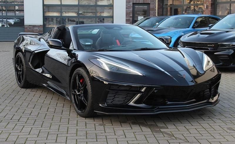 Neu Corvette C8 481 PS (353 kW) 2025 Schwarz Cabrio