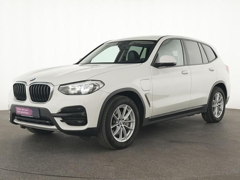 Alpinweiss Gebraucht 2021 BMW X3 Advantage SUV | 28.736 € (Superpreis) - Bild 1/4