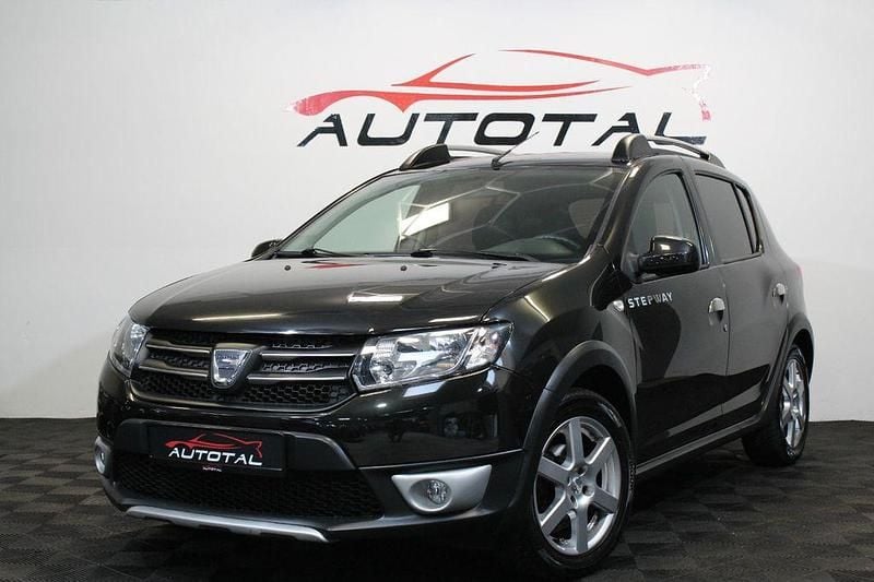 Gebraucht Dacia Sandero Prestige 90 PS (66 kW) 2014 Schwarz Limousine