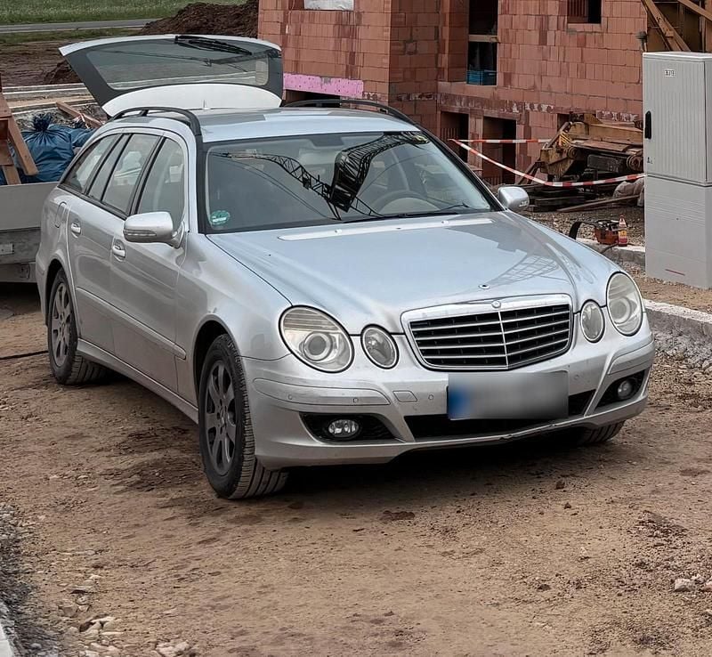 Gebraucht Mercedes E220 170 PS (125 kW) 2007 Silber Kombi