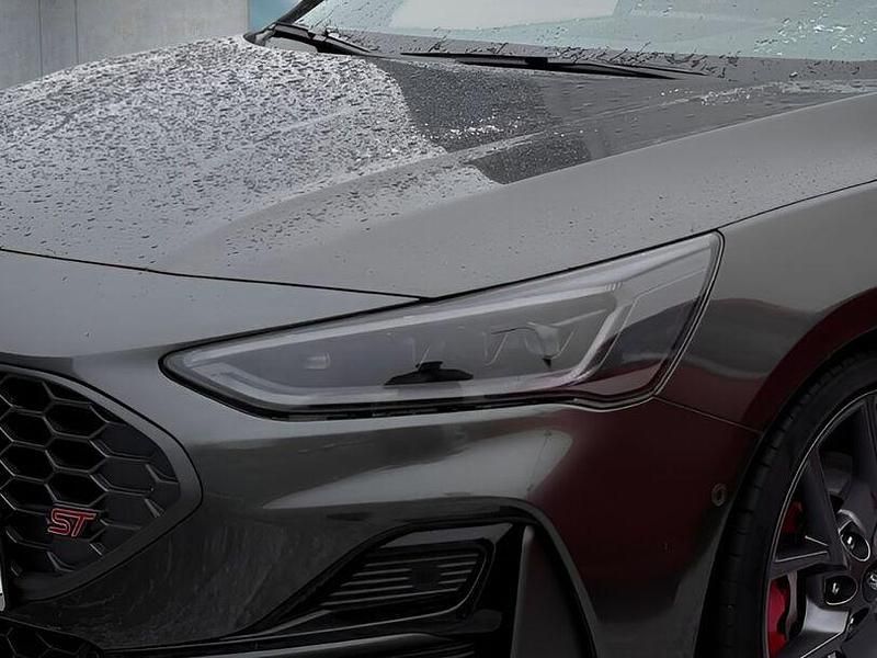 Gebraucht Ford Focus 280 PS (205 kW) 2025 Grau Kombi