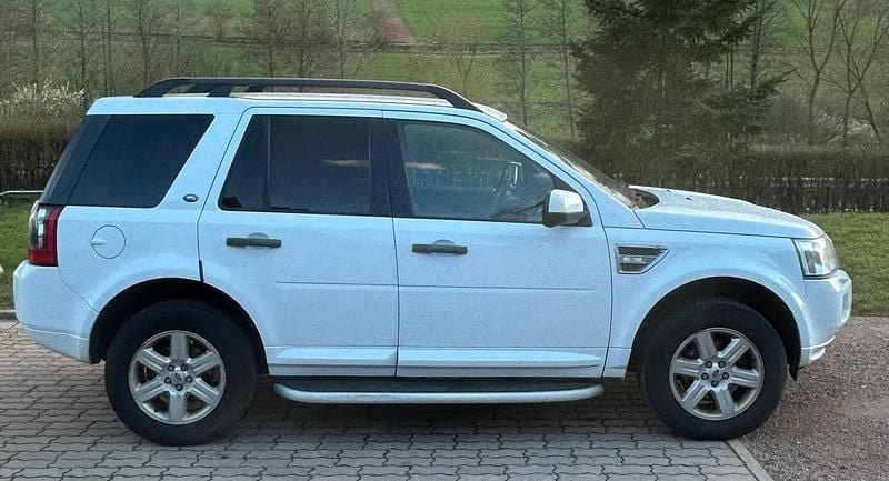 Gebraucht Land Rover Freelander 2 150 PS (110 kW) 2012 Weiß SUV