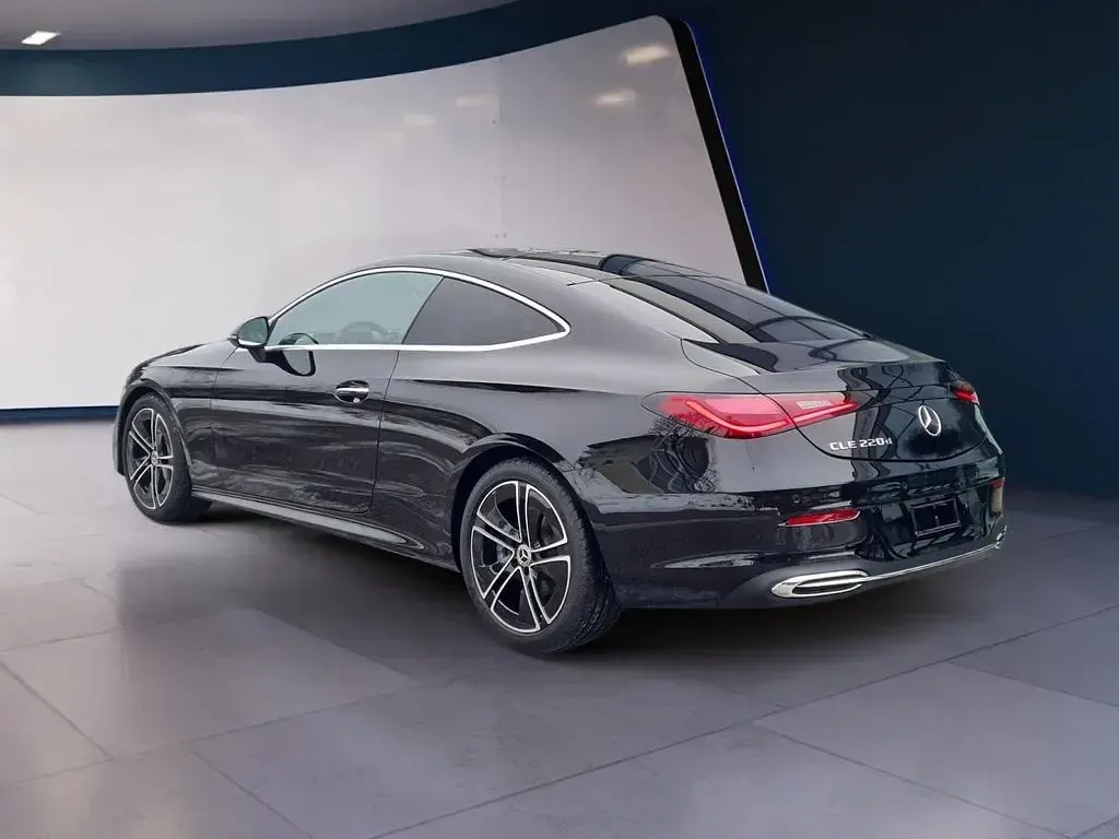 Neu Mercedes CLE220 Advanced Plus 197 PS (144 kW) 2026 Schwarz Coupé