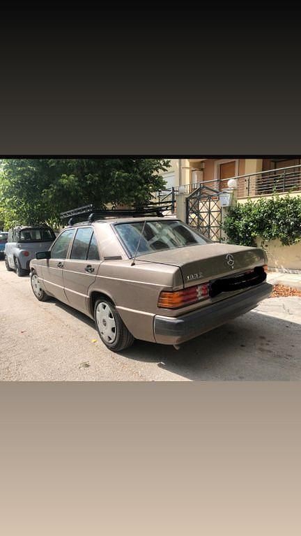 Gebraucht Mercedes 190 118 PS (86 kW) 1990 Beige Limousine