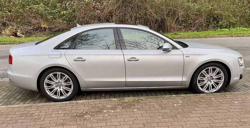 Gebraucht Audi A8 351 PS (258 kW) 2010 Silber Limousine