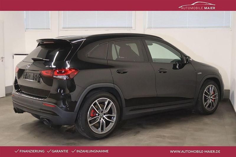 Gebraucht Mercedes GLA35 AMG AMG 306 PS (225 kW) 2022 Schwarz SUV