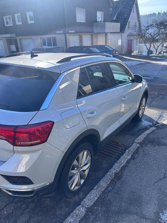 Gebraucht VW T-Roc 150 PS (110 kW) 2021 Weiß SUV