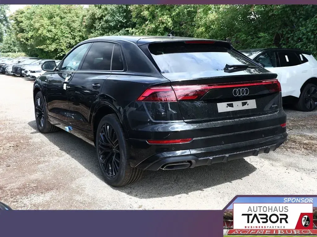 Neu Audi Q8 Ambiente 286 PS (210 kW) 2026 Schwarz SUV