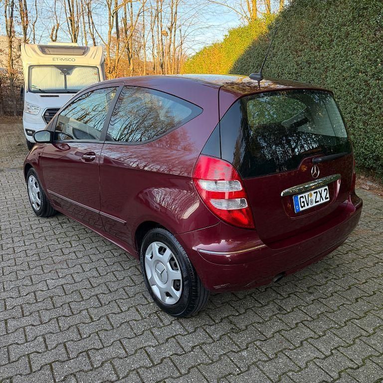 Gebraucht Mercedes A150 Elegance 95 PS (69 kW) 2005 Rot Limousine