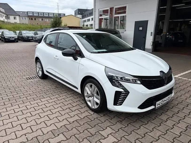 Gebraucht Renault Clio V Evolution 67 PS (49 kW) 2024 Arktis weiß Kleinwagen
