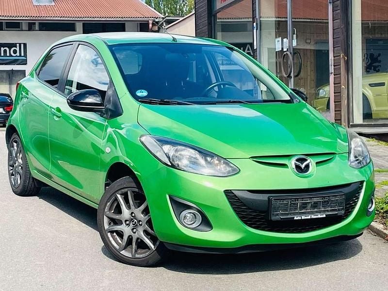 Grün Gebraucht 2013 Mazda 2 Kenko Kleinwagen | 5.999 € (Fairer Preis) - Bild 1/4