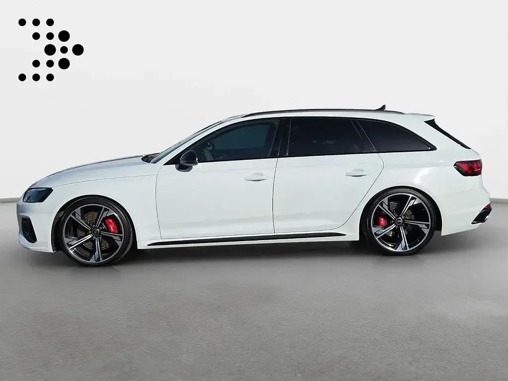 Gebraucht Audi RS4 Ambiente 450 PS (330 kW) 2024 Gletscherweiß metallic Kombi