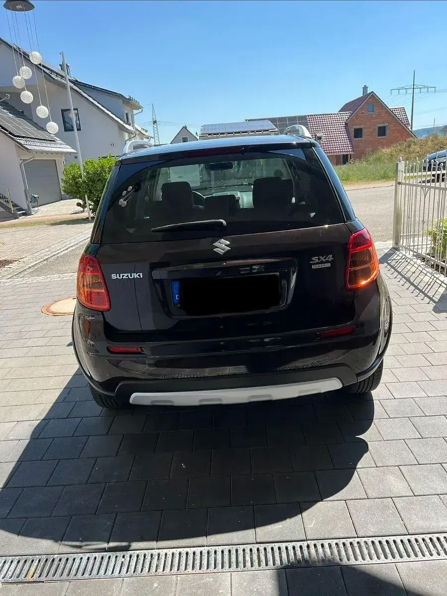 Gebraucht Suzuki SX4 Comfort 120 PS (88 kW) 2013 Braun Limousine
