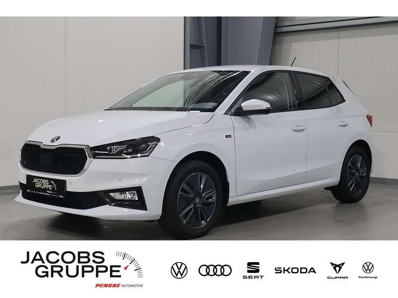 Moonweiß perleffekt Neu 2025 Skoda Fabia Tour Kleinwagen | 25.275 € (Teuer) - Bild 1/4