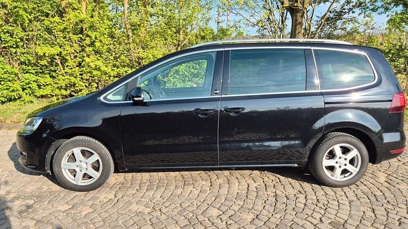 Gebraucht VW Sharan Sound 150 PS (110 kW) 2017 Schwarz Van / Kleinbus