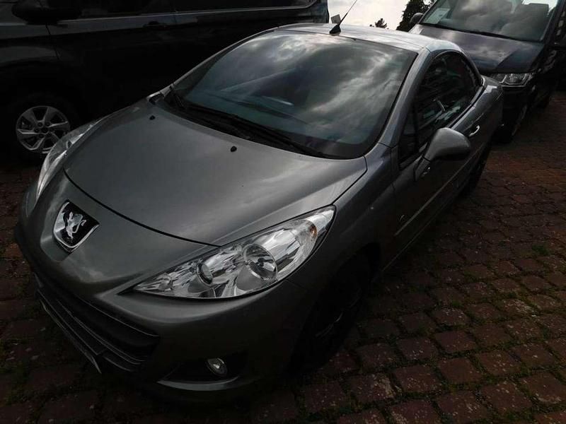 Grau Gebraucht 2011 Peugeot 207 CC Cabrio | 9.950 € - Bild 1/4