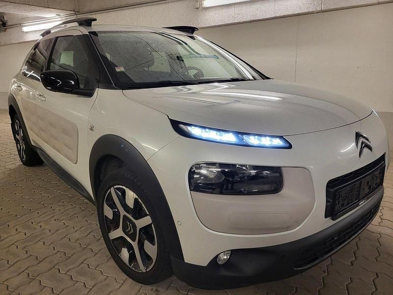 Gebraucht Citroën C4 Cactus Shine Edition 99 PS (72 kW) 2016 Weiß Kleinwagen