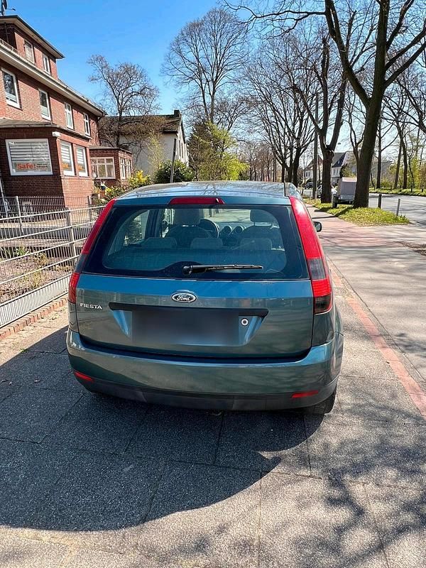 Gebraucht Ford Fiesta 80 PS (58 kW) 2002 Grün Kleinwagen