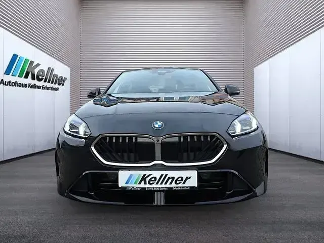 Gebraucht BMW 120 M Sport 163 PS (119 kW) 2025 Schwarz Kleinwagen