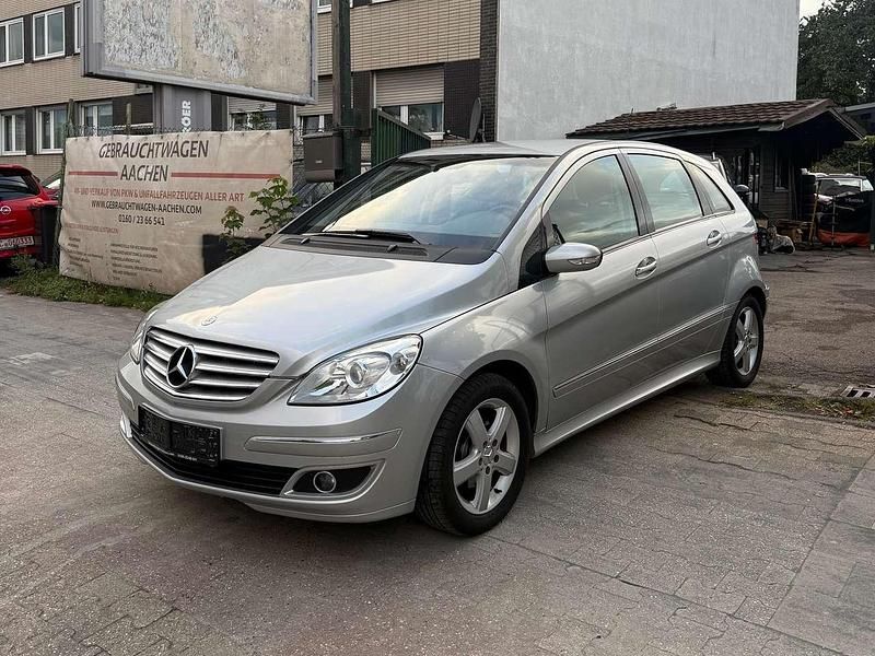 Polarsilber metalliclack Gebraucht 2006 Mercedes B170 Van / Kleinbus | 4.999 € (Fairer Preis) - Bild 1/4