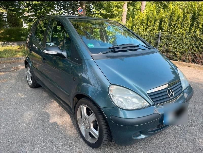 Blau Gebraucht 2004 Mercedes A140 Kombi | 2.000 € (Fairer Preis) - Bild 1/4