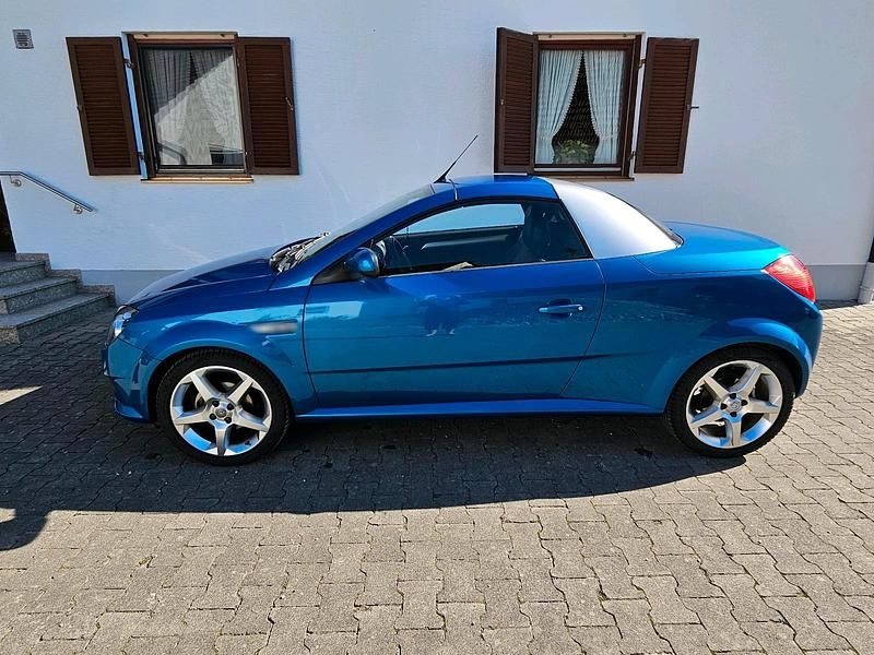 Gebraucht Opel Tigra 125 PS (91 kW) 2005 Blau Cabrio