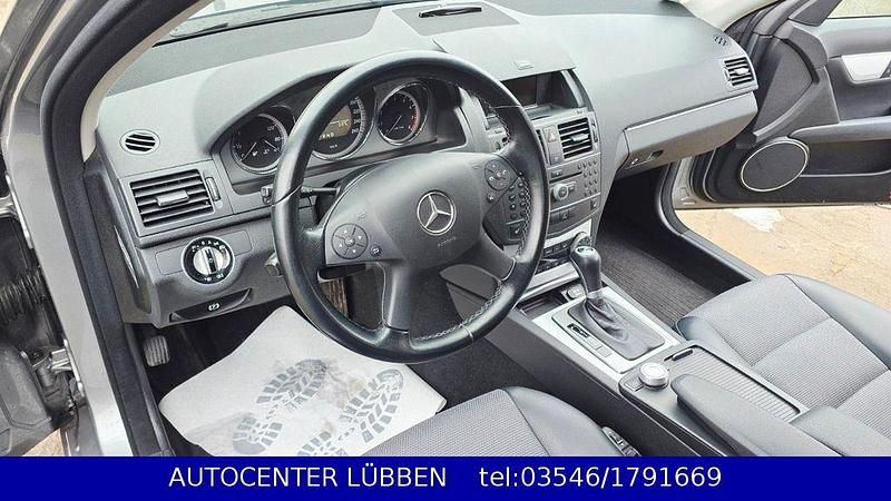 Gebraucht Mercedes C200 184 PS (135 kW) 2010 Silber Kombi