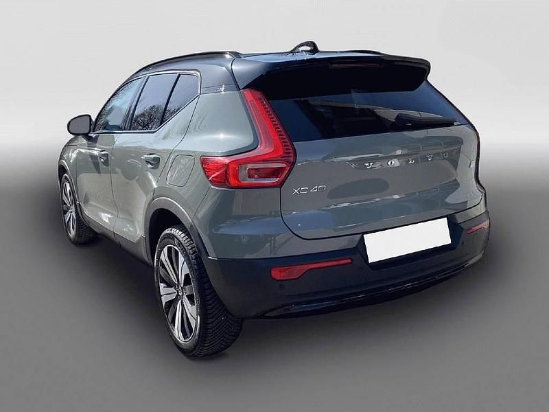 Gebraucht Volvo XC40 Core 169 kW (231 PS) 2023 Grün SUV