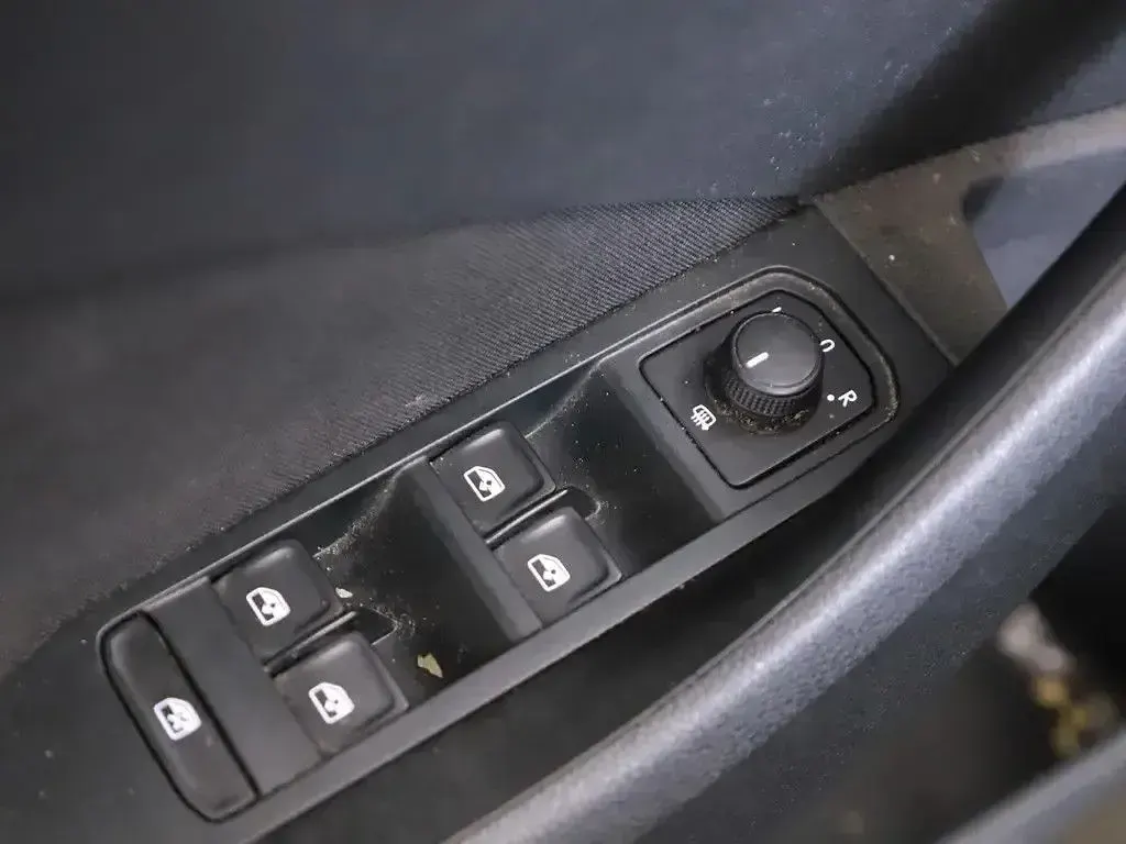 Gebraucht Skoda Scala Active 95 PS (69 kW) 2021 Schwarz Kleinwagen