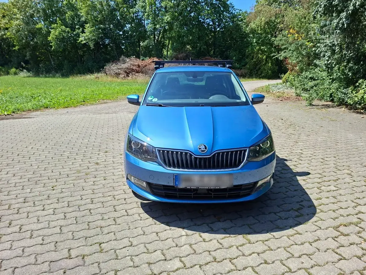 Gebraucht Skoda Fabia Joy 90 PS (66 kW) 2016 Blau Kleinwagen