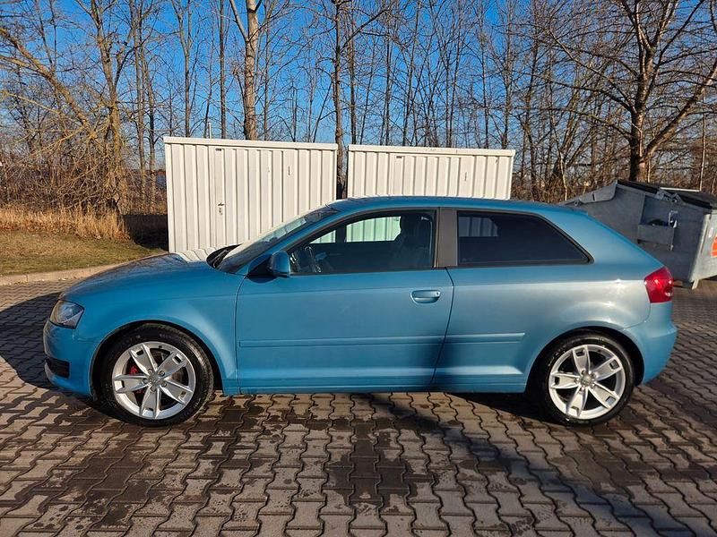 Gebraucht Audi A3 Ambition 125 PS (91 kW) 2010 Blau Kleinwagen