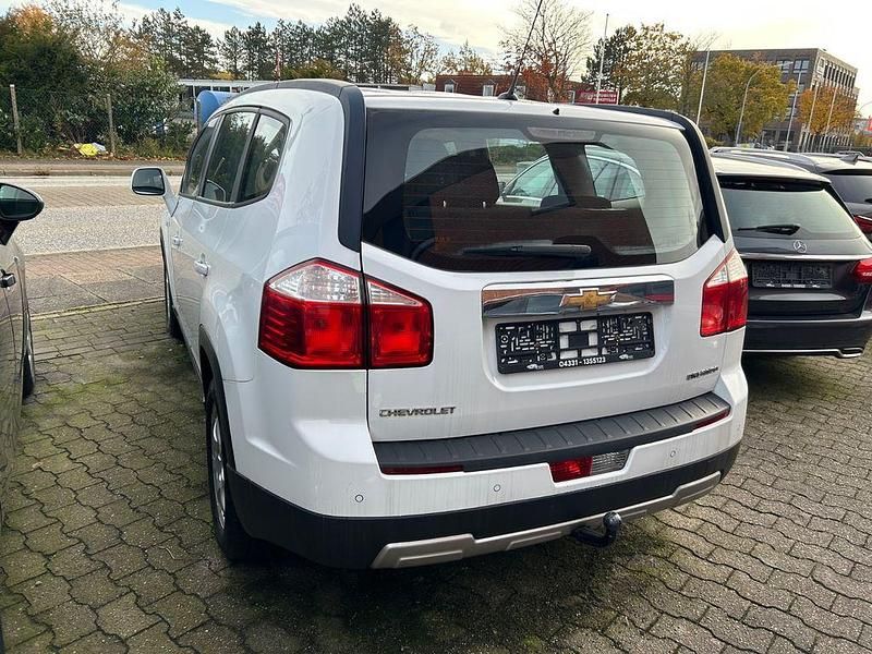 Gebraucht Chevrolet Orlando LT 131 PS (96 kW) 2012 Weiß Van / Kleinbus