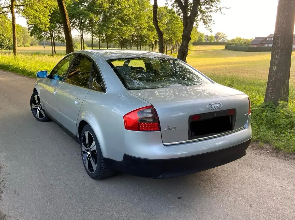 Gebraucht Audi A6 165 PS (121 kW) 1999 Silber Limousine