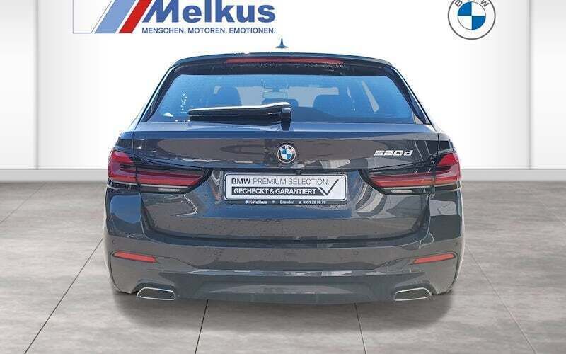 Gebraucht BMW 520 M Sport 197 PS (144 kW) 2022 Grau Kombi