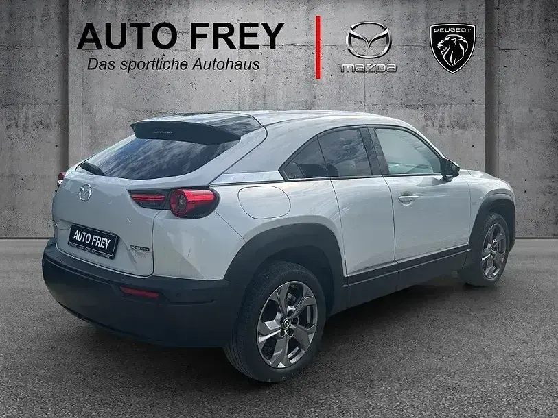 Gebraucht Mazda MX30 Edition 106 kW (145 PS) 2020 Mondsteinweiß SUV