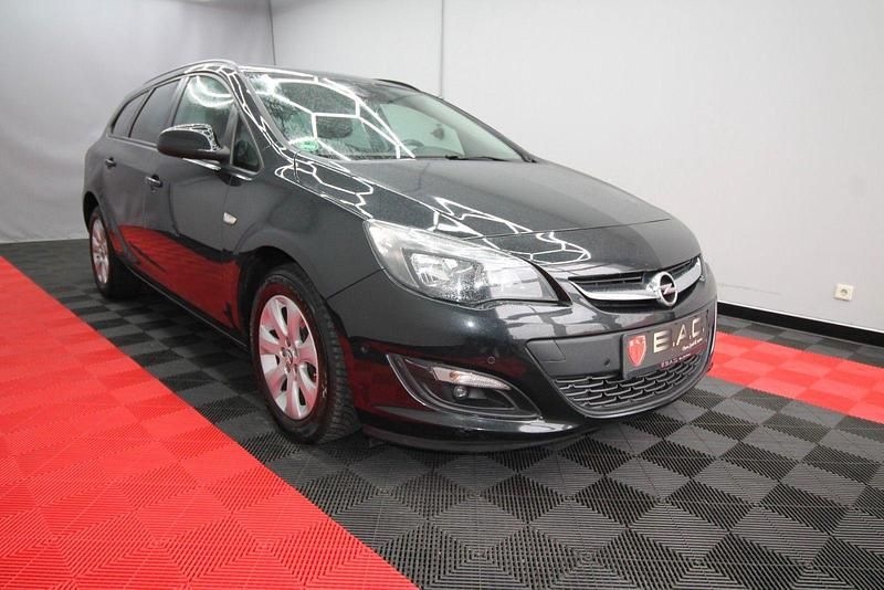 Gebraucht Opel Astra Style 140 PS (102 kW) 2014 Schwarz Kombi