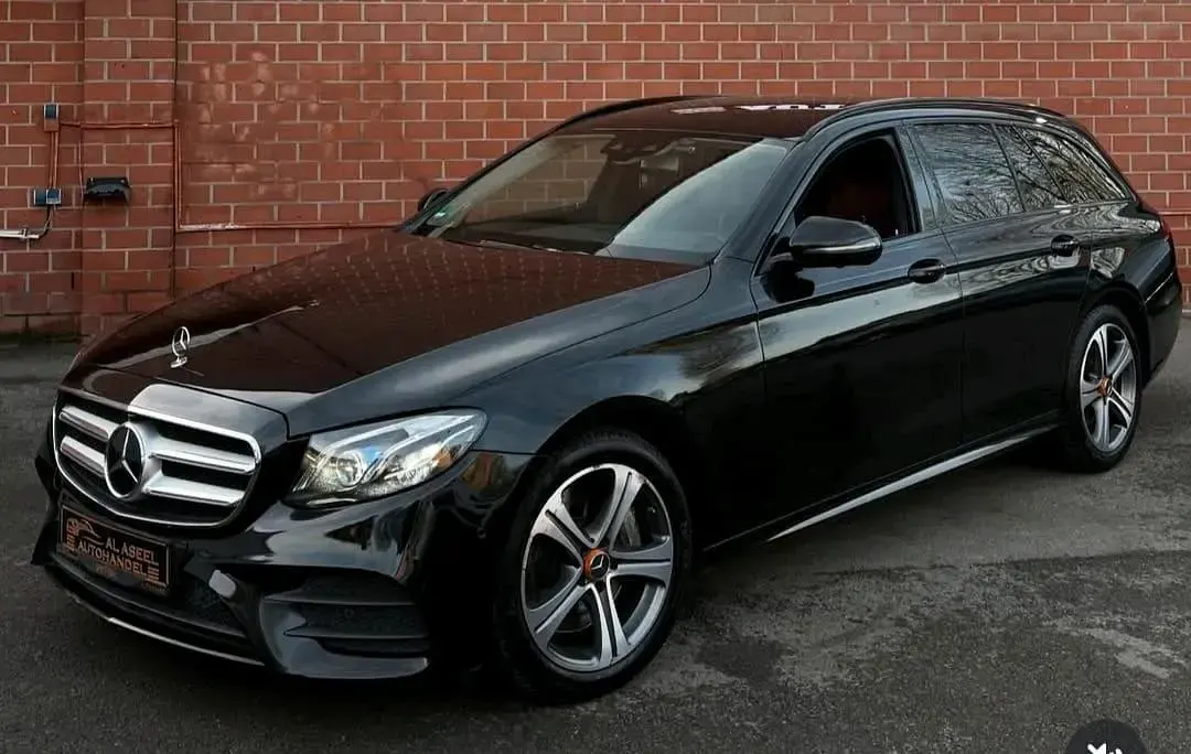 Gebraucht Mercedes E400 340 PS (250 kW) 2019 Schwarz Kombi
