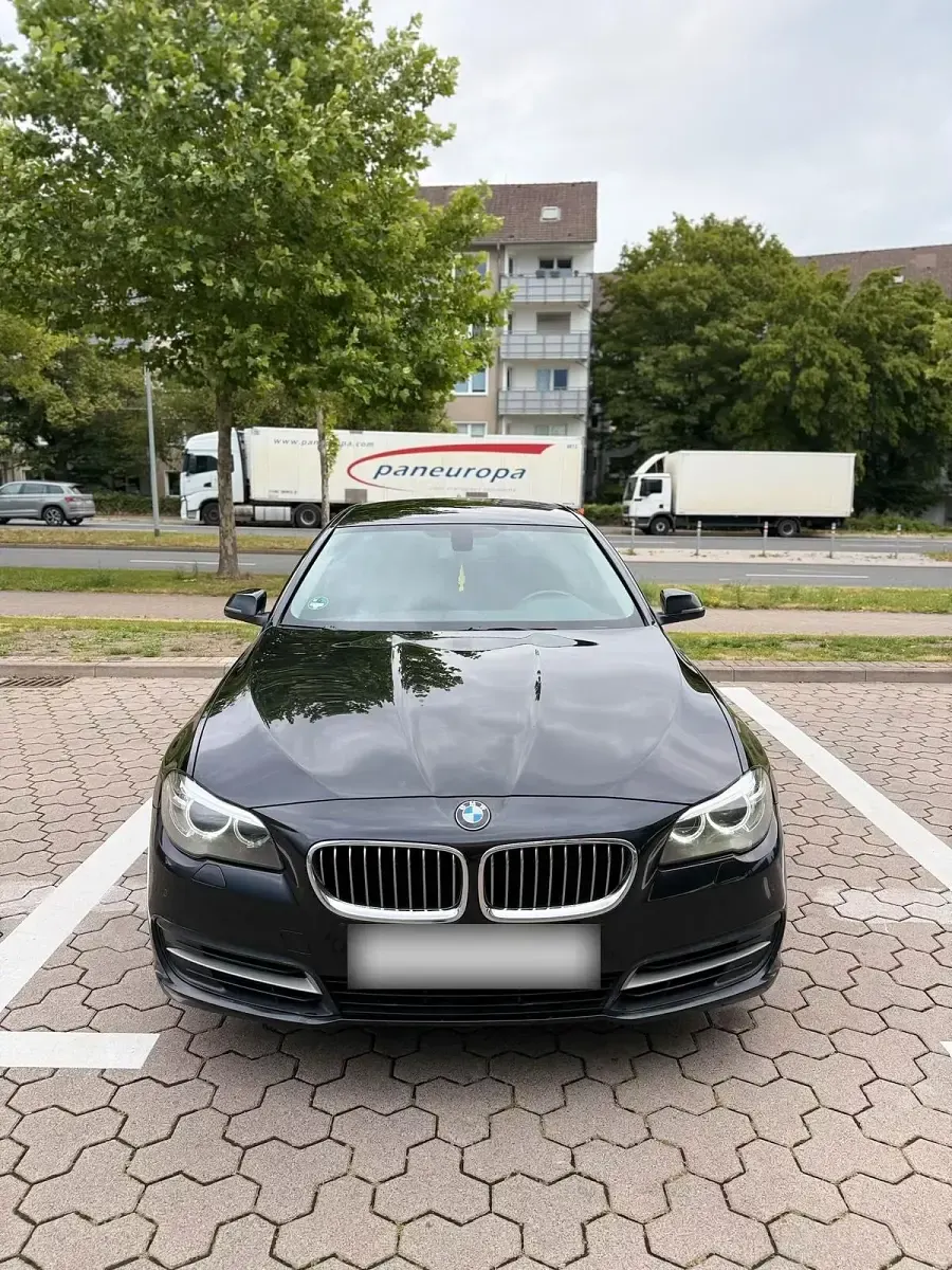 Gebraucht BMW 520 Comfort Edition 184 PS (135 kW) 2015 Schwarz Limousine