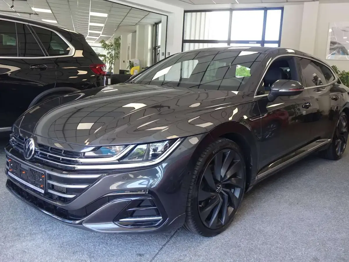 Gebraucht VW Arteon R-line 200 PS (147 kW) 2023 Mangangrau metallic Kombi