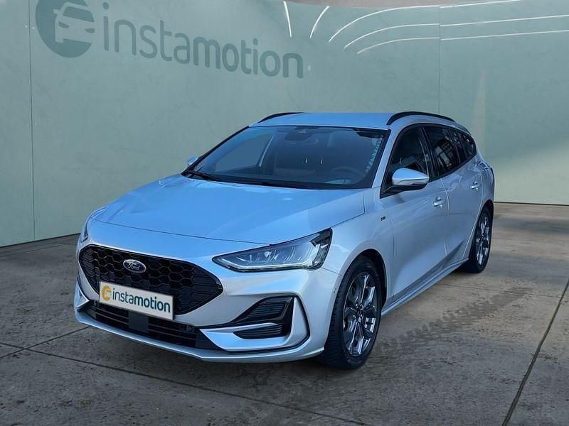 Silber Gebraucht 2023 Ford Focus ST-Line X Kombi | 29.599 € (Teuer) - Bild 1/4
