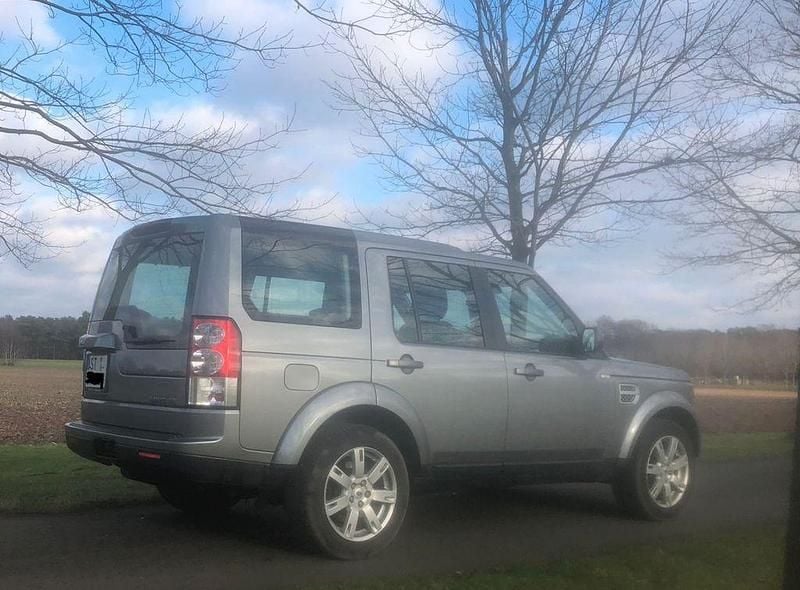 Silber Gebraucht 2011 Land Rover Discovery 4 SE SUV | 13.500 € (Fairer Preis) - Bild 1/4