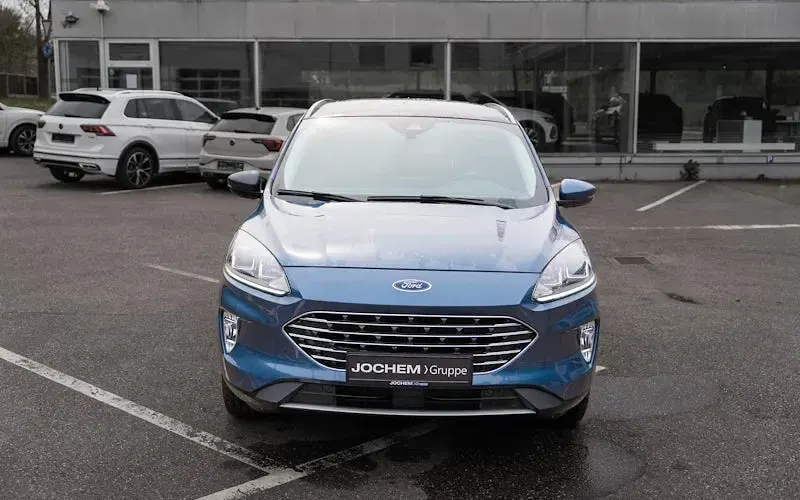 Gebraucht Ford Kuga Titanium 224 PS (164 kW) 2022 Blau SUV