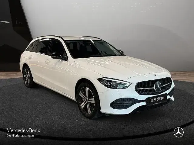 Gebraucht Mercedes C300e 313 PS (230 kW) 2023